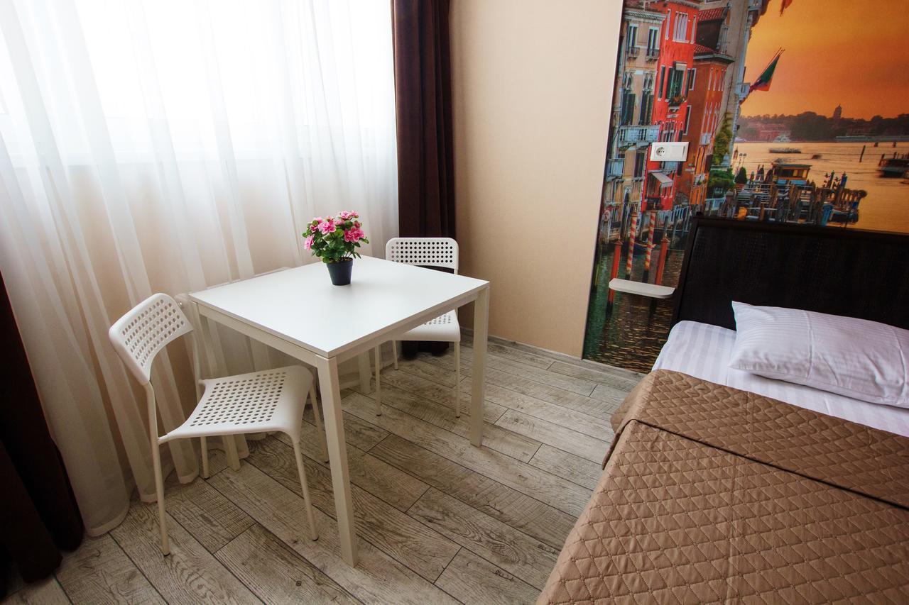 East Residence White Kyiv Exterior foto