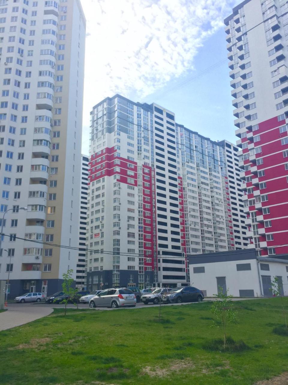 East Residence White Kyiv Exterior foto
